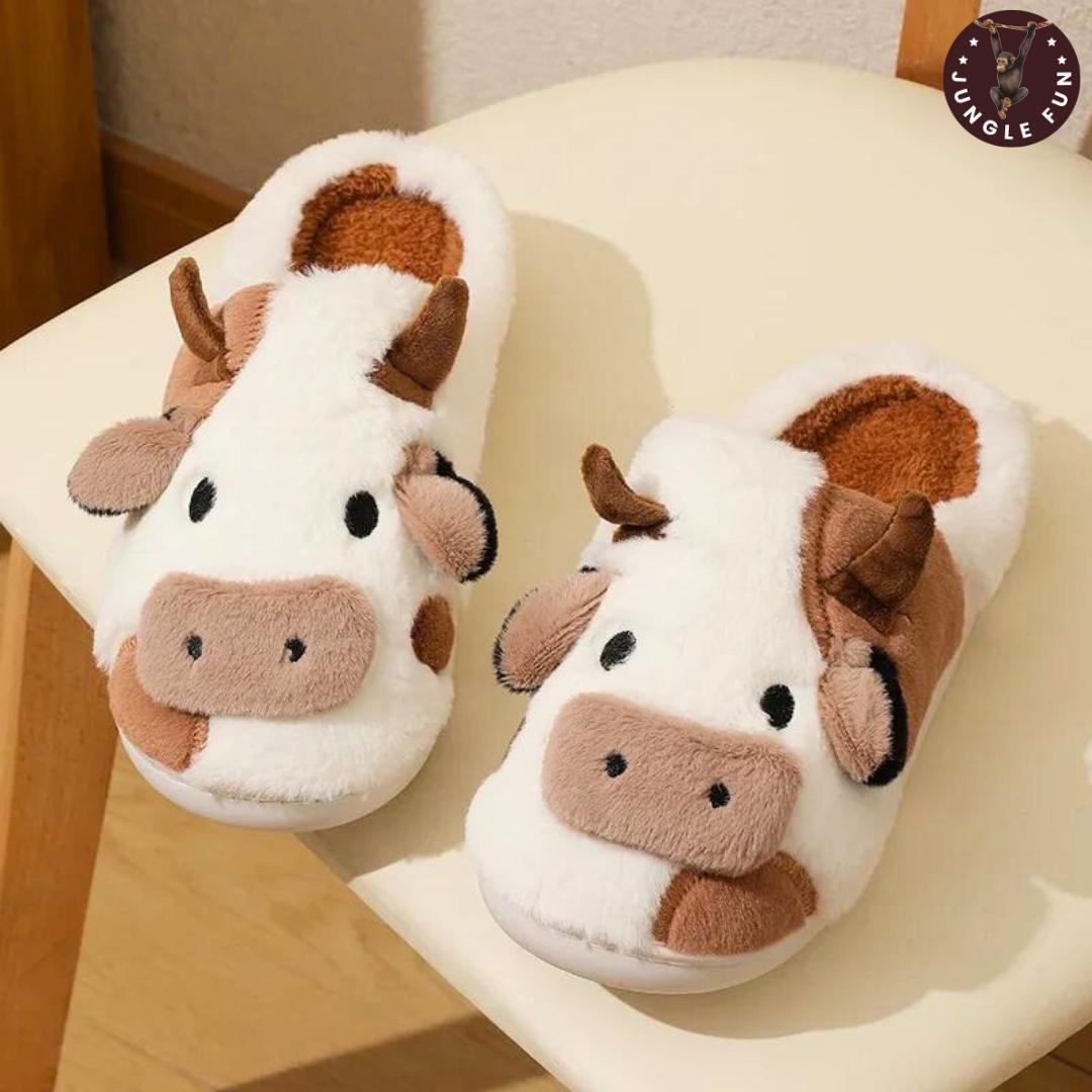 🐮 Cute Cow Slippers