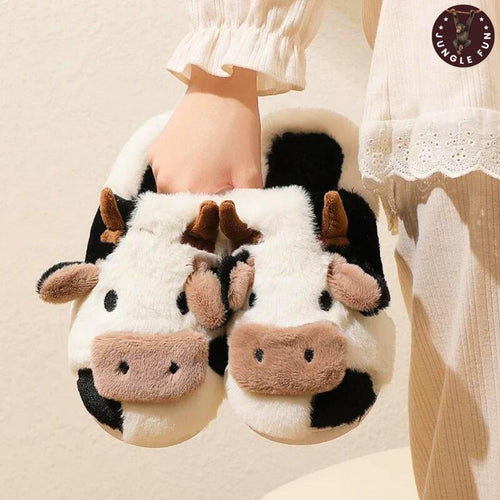 🐮 Cute Cow Slippers